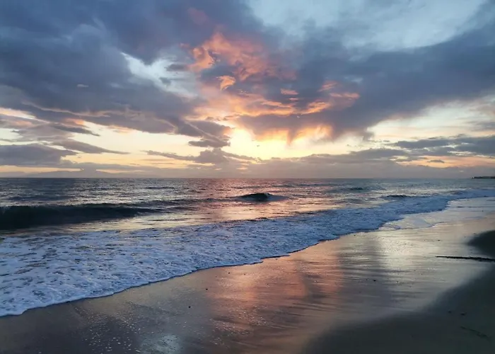 Calliopes By The Sea Boutique Apartament *