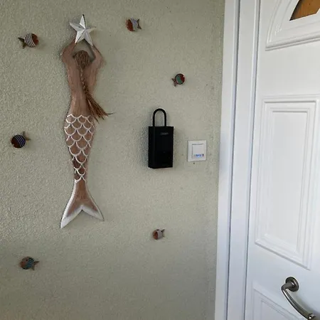 Calliopes By The Sea Boutique * Paralia Dionysiou