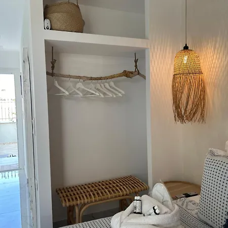 Calliopes By The Sea Boutique Διαμέρισμα *
