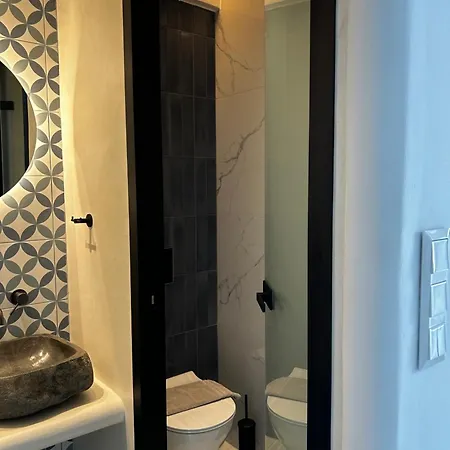 Apartment Calliopes By The Sea Boutique Paralia Dionysiou