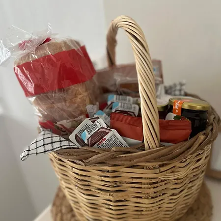 Calliopes By The Sea Boutique شقة باراليا ديونيسيو