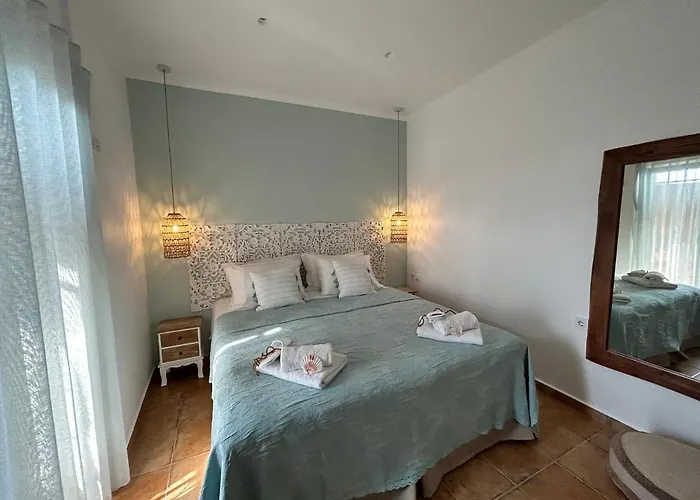 Calliopes By The Sea Boutique Apartament