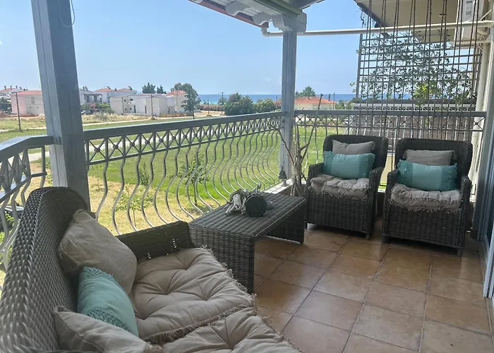 Calliopes By The Sea Boutique * Paralia Dionysiou