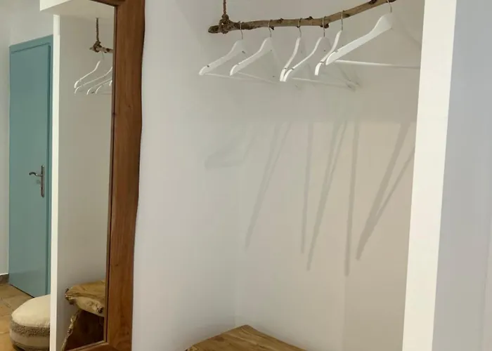 Lejlighed Calliopes By The Sea Boutique Paralia Dionisiou
